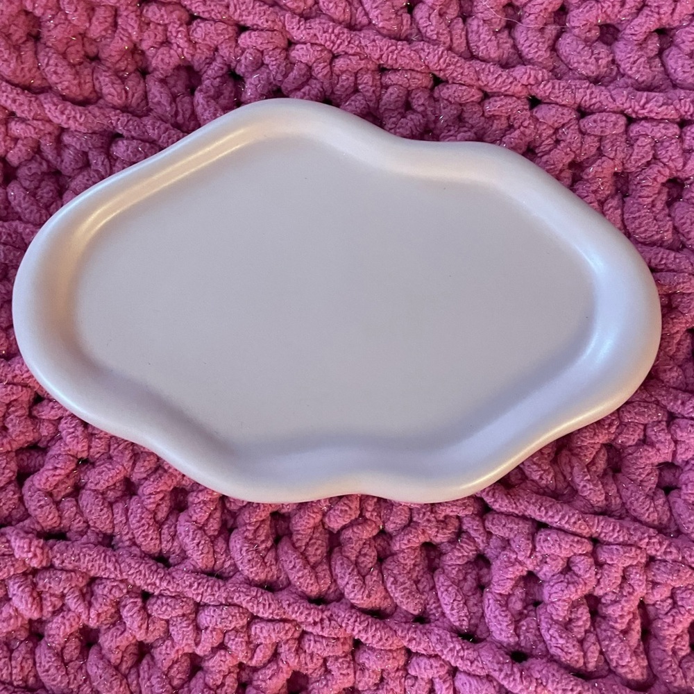 Makeup tray